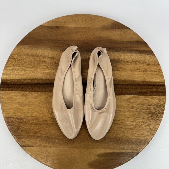 Jeffrey Campbell Shoes - Womens Jeffrey Campbell Beige Soft Leather Slip On Casual Ballet Flats Size 5 M